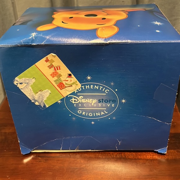 NIB Disney Store Exclusive Winnie the Pooh, Eeyore, Piglet Holiday Snowflake Mug - Picture 12 of 16